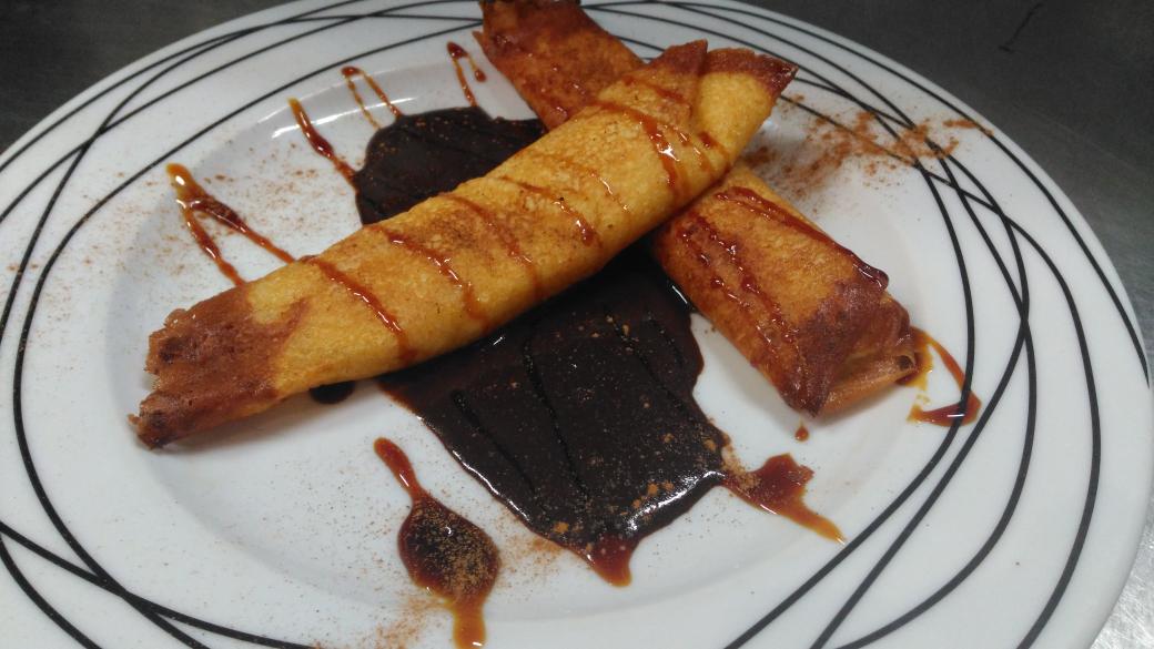 asadordeorgaz's tweet photo. Les presentamos nuestras filloas,con una base de chocolate liquida..para chuparse los dedos!! Vengan a visitarnos https://t.co/gHFJYwQa6P