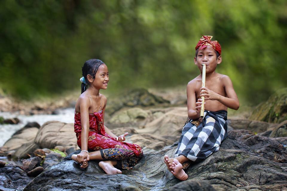 In the island of love (Bali), black and white are seen as part of the one
bellofpeace.org