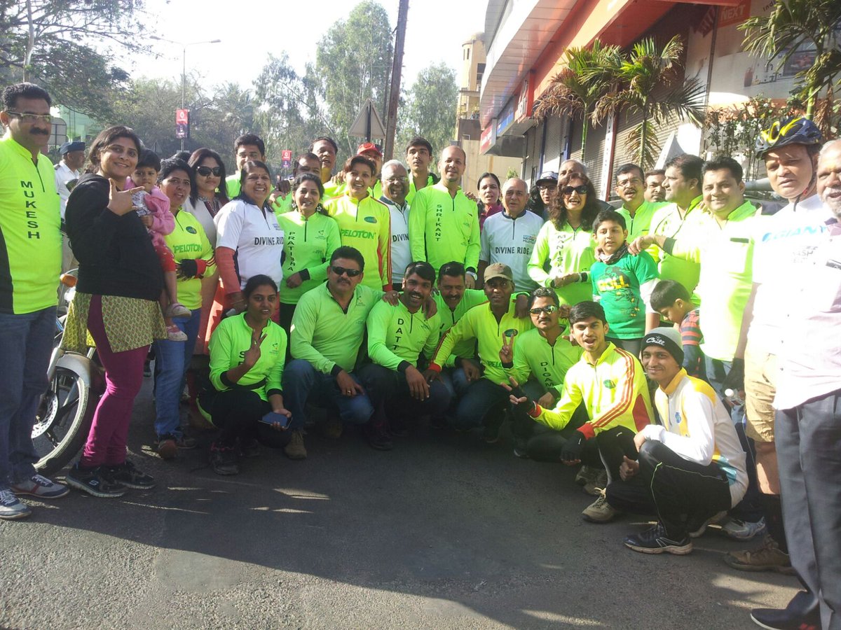 nashikcyclists's tweet photo. #DivineRide #CycleStamping #Cyclestand Wonderful #Mediacoverage #Nashikcyclists Rockss.#Nashik @NashikNews https://t.co/Y4TTwa4wPO