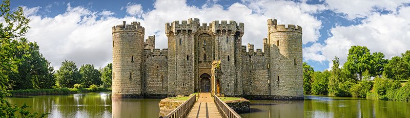 EnglandPics1's tweet photo. Bodiam Castle, East Sussex https://t.co/I1Q1NLIqmS