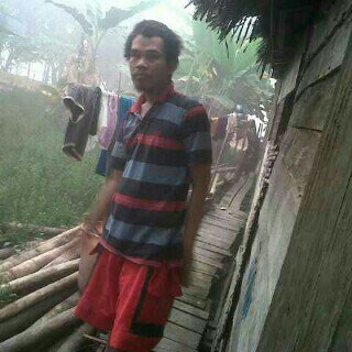 Org.hilangNama MASRUNUsia ± 28 thn.tinggi badan ±168Alamat : gg.usaha jln.amuntai-alabio ds cempaka amuntai selatan