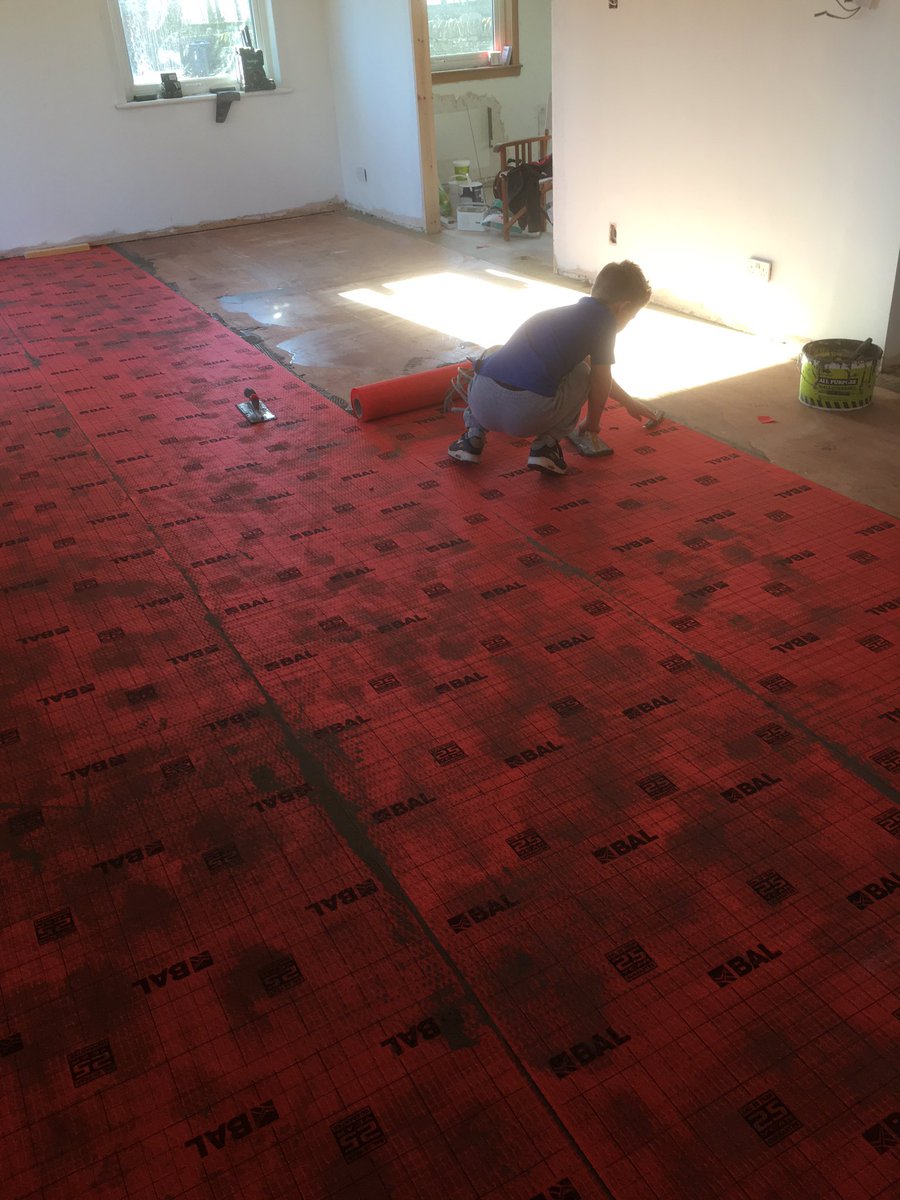 proftiling's tweet image. School holidays helping Dad out ! @BALtiling @Collinson_ltd