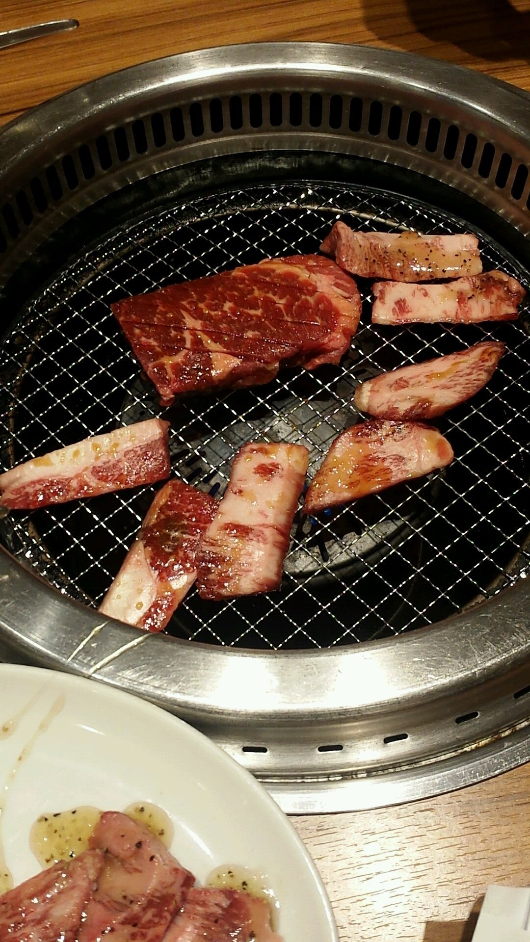 知っているのか雷電 No Twitter 55杯目 多賀城市 カルビ大将の冷麺 プレミアム厚切りカルビ旨し 冷麺は仔虎の方が麺もスープも好みかな 焼肉キングより頼んだのが来るのが早い デザートはこっちの方が好き 塩釜のぐら行きたかったが諸事情によりこちらへ T Co 知っているのか雷電 No Twitter 55杯目 多賀城市 カルビ大将の冷麺 プレミアム厚切りカルビ旨し 冷麺は仔虎の方が麺もスープも好みかな 焼肉キングより頼んだのが来るのが早い デザートはこっちの方が好き 塩釜のぐら行きたかったが諸事情によりこちらへ T Co