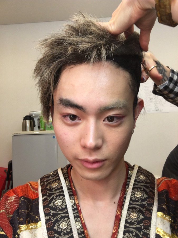 菅田将暉から鬼ちゃんへの変身画像で髪型の謎が判明 副業もかっこいい鬼ちゃん ｐlus ｎow