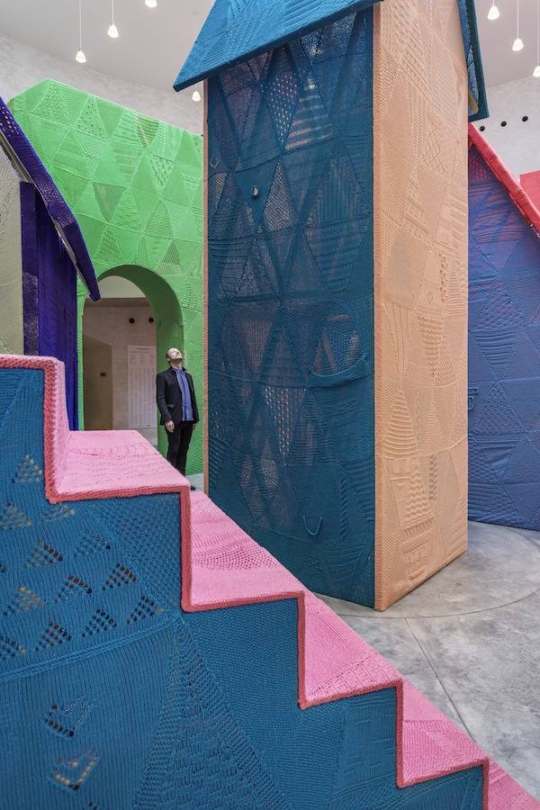 SelvedgeMag's tweet photo. Isabel Berglund; 'Monument of Stitches- A Social Art Project' #RomanceIssue https://t.co/LadOHY9RQ8 https://t.co/Vetu2j1D96