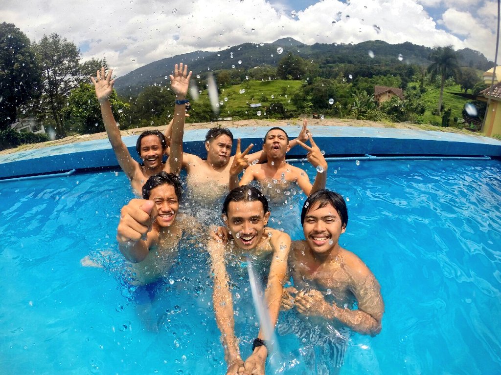 Scootcamp & Friends tweet media