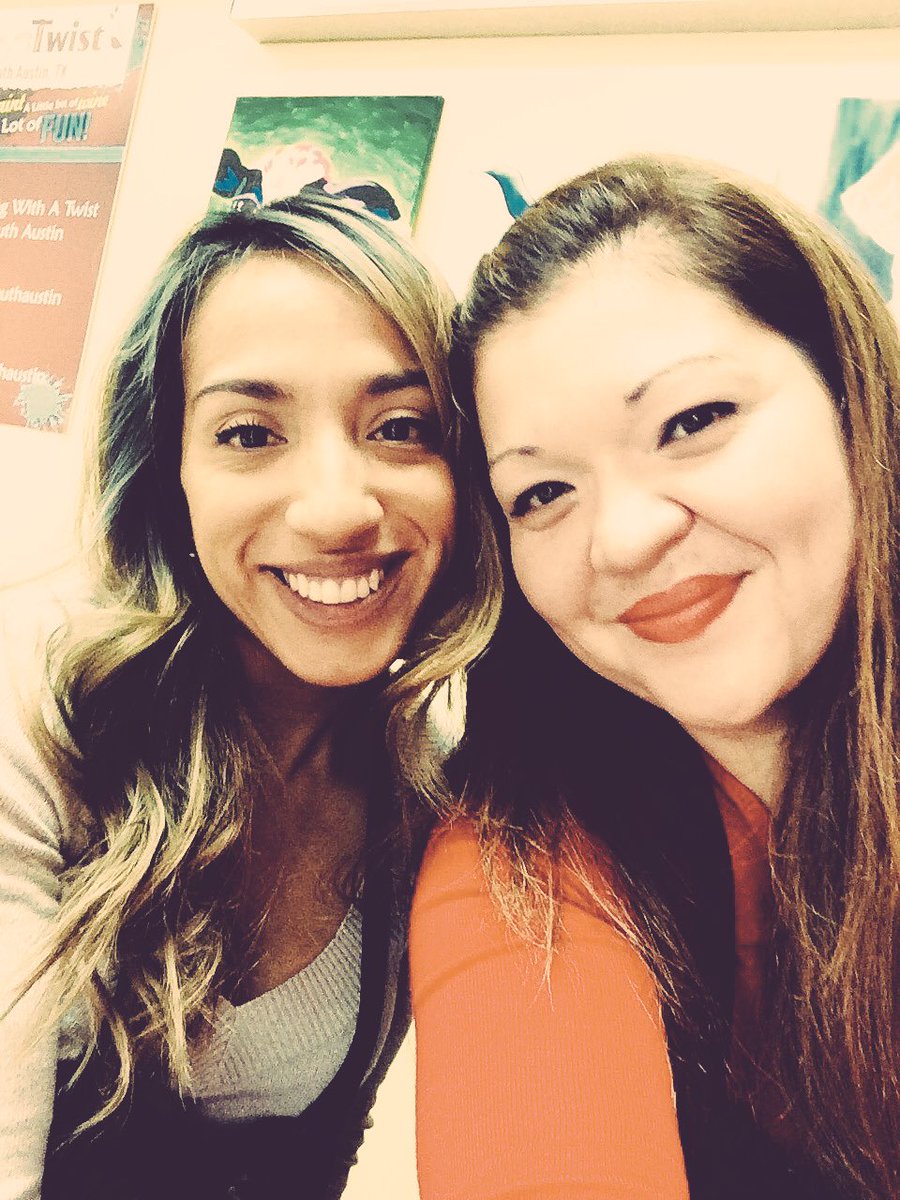 its_NeeLee's tweet photo. Loved spending time with you @Brown_Wreckluse...could be away from you for years and we still flow. #Bestie 💕 https://t.co/4x02zrd2Jv