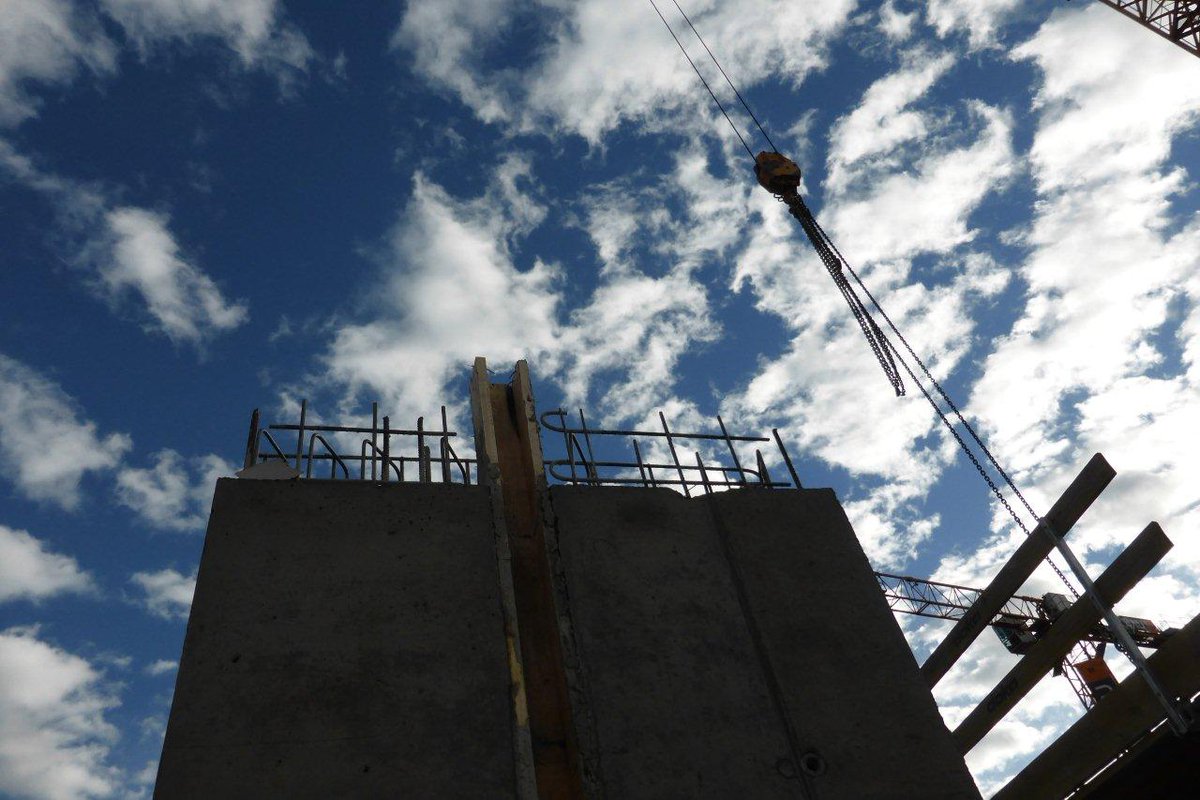 19Atelier's tweet photo. Baustellen-Idylle Kirchberg #BauEngineering #Atelier19 #Baustelle #Kirchberg #Tirol #Kran #Austria https://t.co/11yrgyam4V