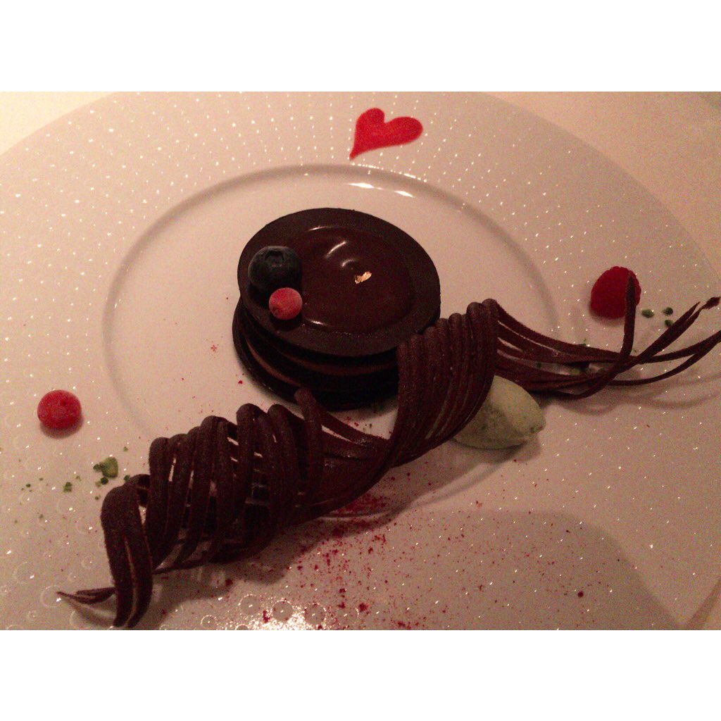 おかりえ A Twitter ブログ書いたよ ᴗ و 私服 Snidel ワンピ 後れ毛ハーフアップ 表参道イタリアンディナー バレンタイン限定コース T Co X9ig61r6p8 T Co Xmpm6dqegs