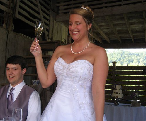 Get ready for the wedding speech season...buff.ly/1PLPrb7 #weddingspeeches #bestman