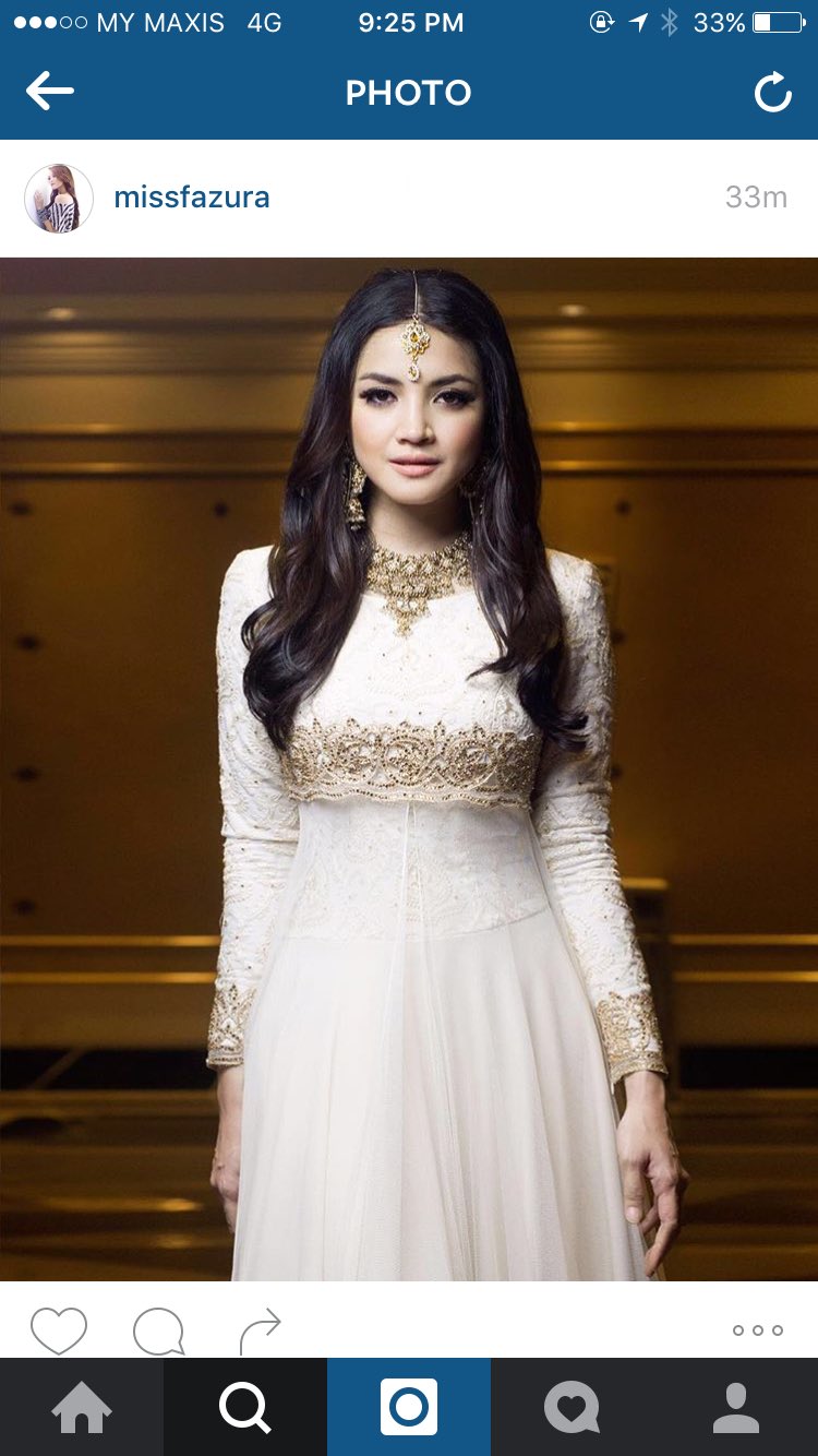 on X Fazura s bollywood custom dress is now officially on my must have list. https t TD1phsgVpM X