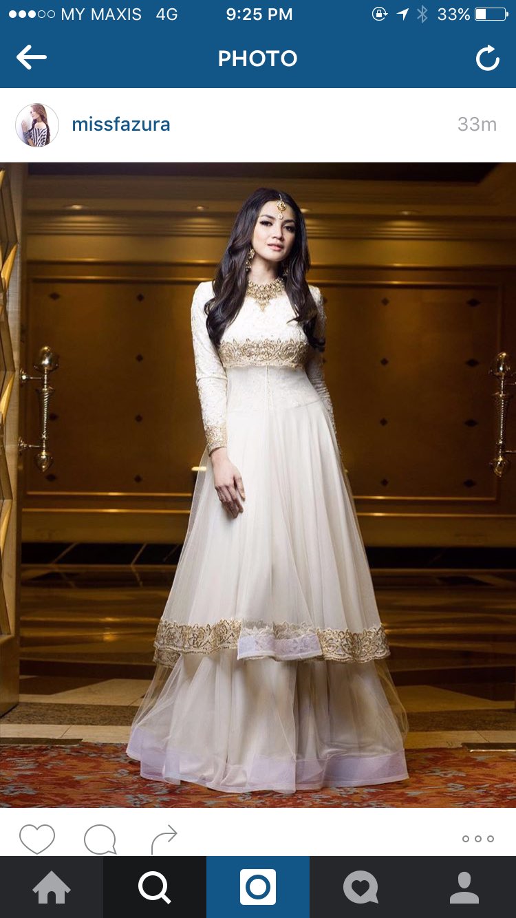 on X Fazura s bollywood custom dress is now officially on my must have list. https t TD1phsgVpM X