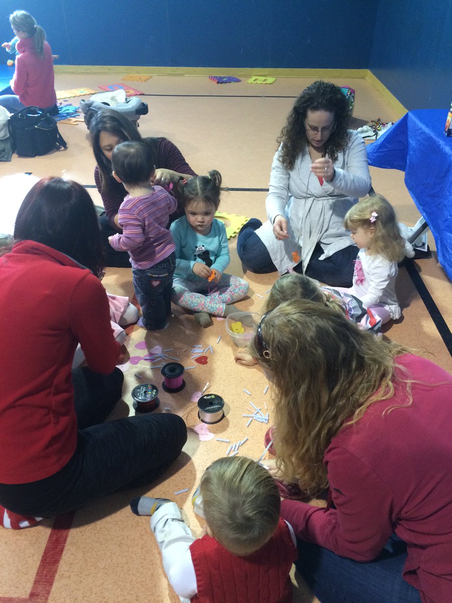 RenaissanceMomC's tweet image. Vday Party Highlight #4 - @Krys_Guelph on the floor doing some amazing crafts!