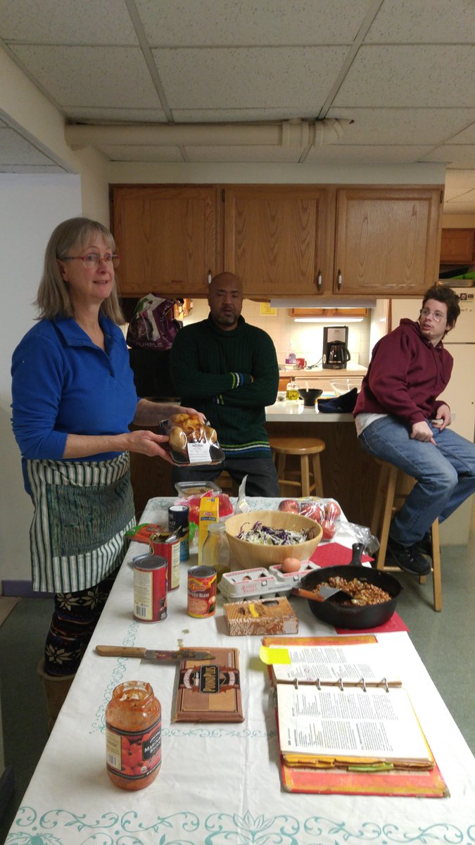 NewStartBoston's tweet image. Thanks to board member Susan Tordella for teaching our empowerment group shopping &amp;amp; creating meals on a budget