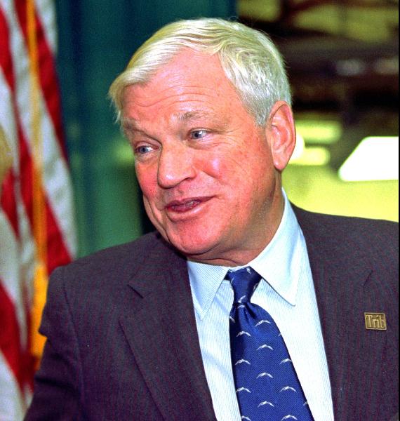 ForbesLeaders's tweet image. At $758.9 million, Richard Mellon Scaife is the American who donated the most in 2015: forbes.com/sites/karstens…