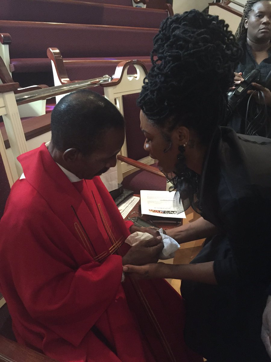 drdynell's tweet photo. Praying W/ Rev. Dr. Ralph David Abernathy @rdabernathy3 Acc.to-Ps 41:3 #pray

For support: https://t.co/4e8o9i8VgO❤️ https://t.co/kZPc3th5dB