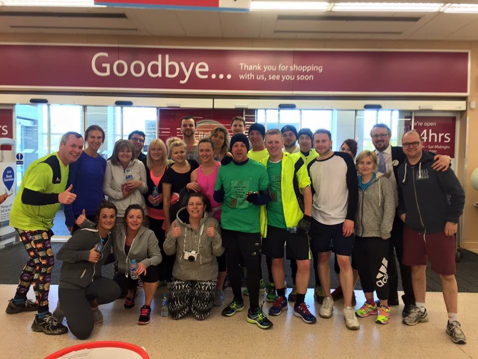 smilingtoad41's tweet photo. #10milesdone #stillsmiling!!! @JamieTonks7 @billyblue34 @MchughRach14 @Stratford3212 #welldoneteamstratford!! https://t.co/mfTzPogRgg
