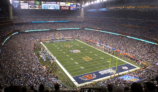 Watching The Super Bowl Games In Virtual Reality #VR bit.ly/244TyIZ