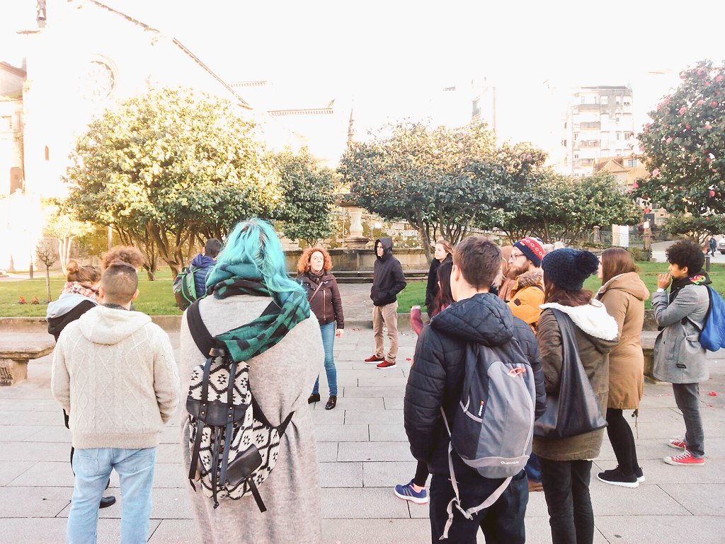 ESNVigo's tweet photo. Hoy tuvo lugar un city tour a los nuevos #erasmus del campus de #Pontevedra. #ESNWelcomeDays #THISisESN #ESNVigo https://t.co/ZCDOQ47E1O