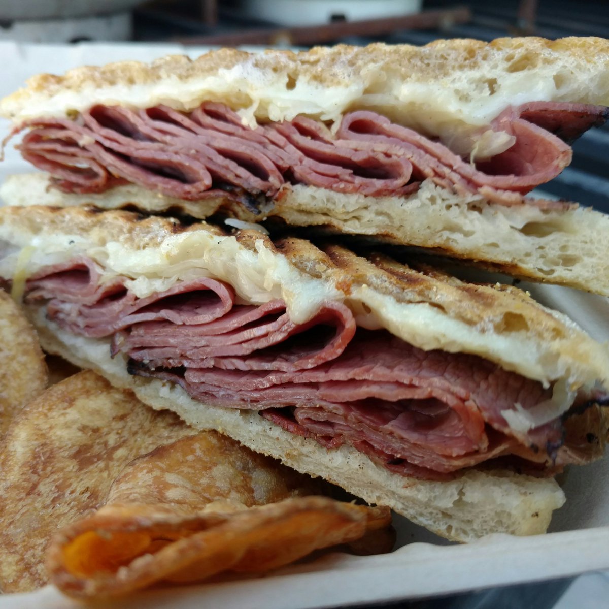 FTJunkie's tweet photo. Come out and get yourself a #Reuben from @PaniniDelSole here at Washington, W. off the 143! ~FTJ https://t.co/03G0sAt6LX