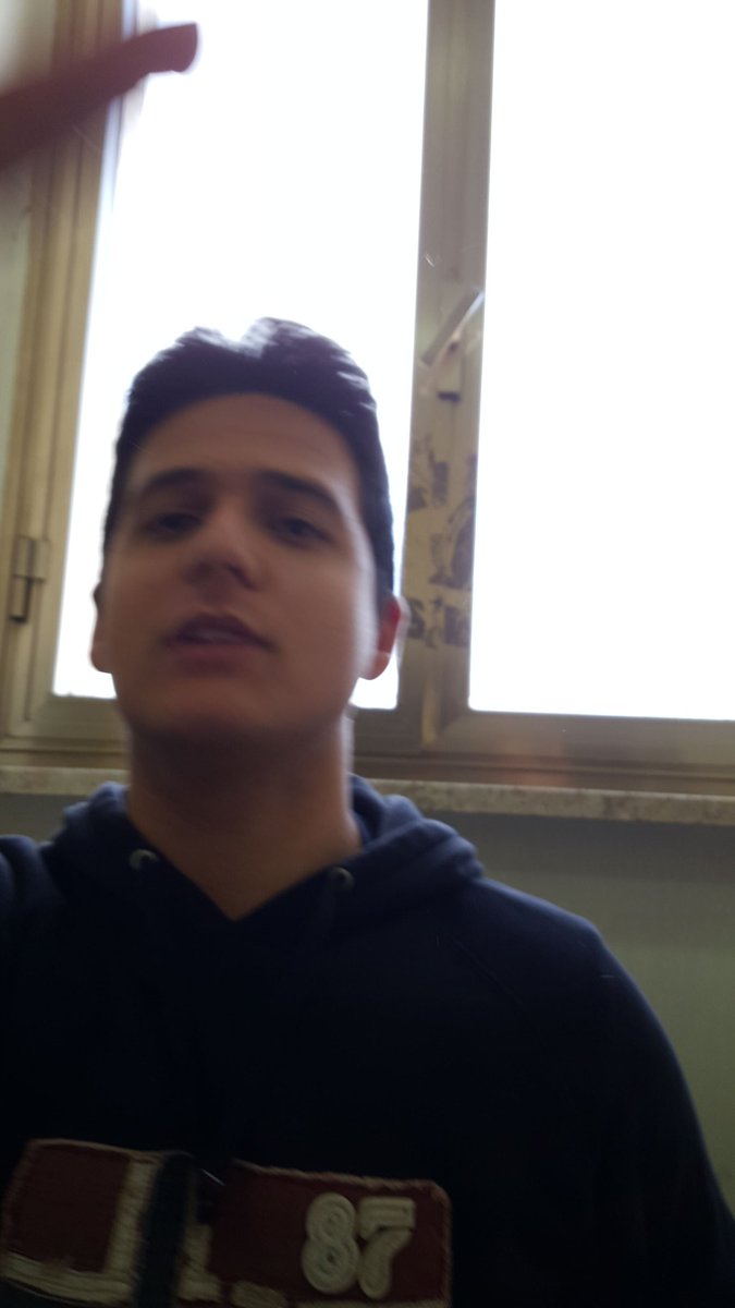 Giovamaresca's tweet photo. @RicYaxley @Mo5Us @obster991 https://t.co/6V4XnBwIrx