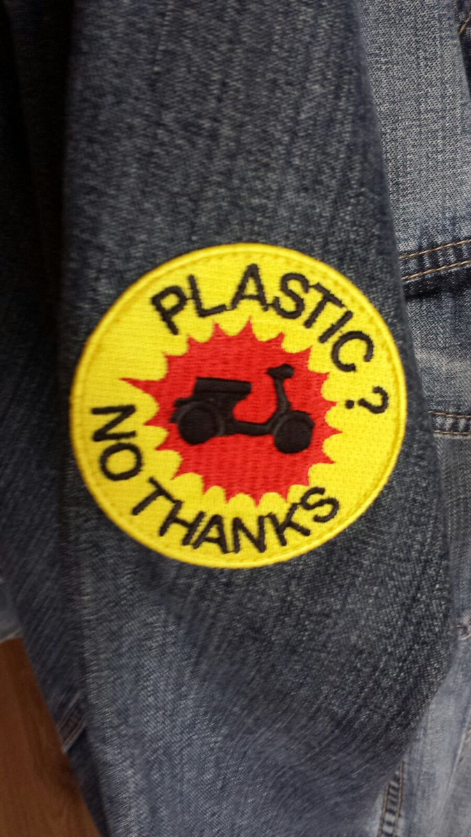 vespanedes's tweet photo. Plastic? No gràcies!!! #plasticnothanks #vespa https://t.co/ZfjDX2HtGS