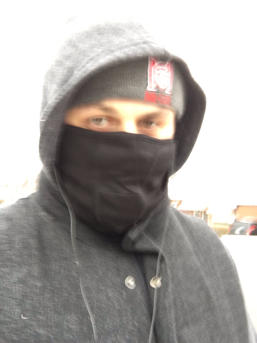 FastingFake's tweet photo. @FitTwitCan @TweetFeetTO just robbed a family day run and I'm not sorry https://t.co/JgvTJJNEvS