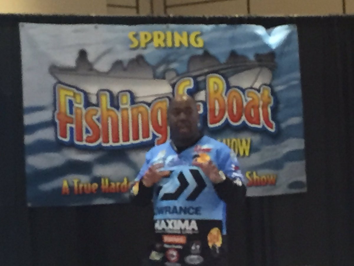 DaoustJason's tweet photo. #IshMunroe #neverstoplearning @BassUniversity #straightuppresentation #nobullshit #mustattendoneinyourlifetime https://t.co/ADzHSp3P9B