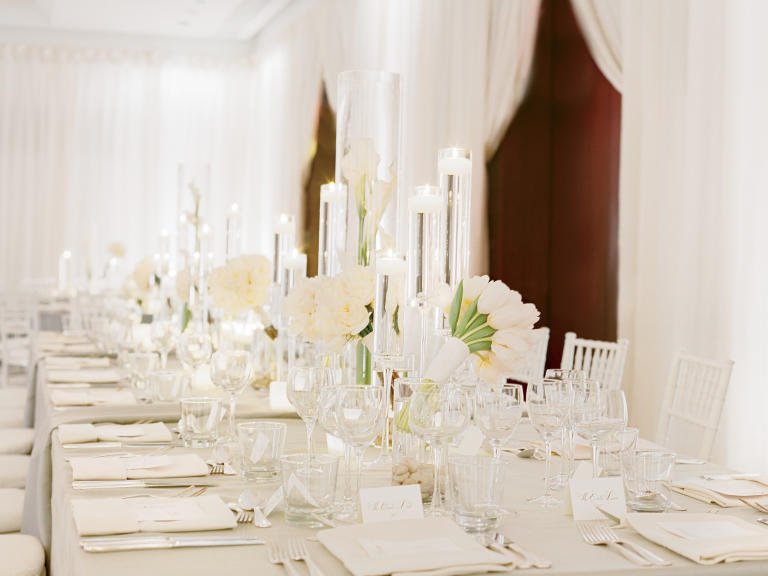 theknot's tweet photo. 13 color and style mistakes you don't want to make: https://t.co/d3j26hr7WZ https://t.co/dch6Bb0IWi