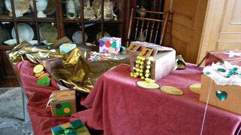 LeedsMuseums's tweet photo. Calling all young Explorers! Don't miss Treasure Island Crafts @TempleNewsam tomorrow until Sunday! #Leedshalfterm https://t.co/wd2txBwJug