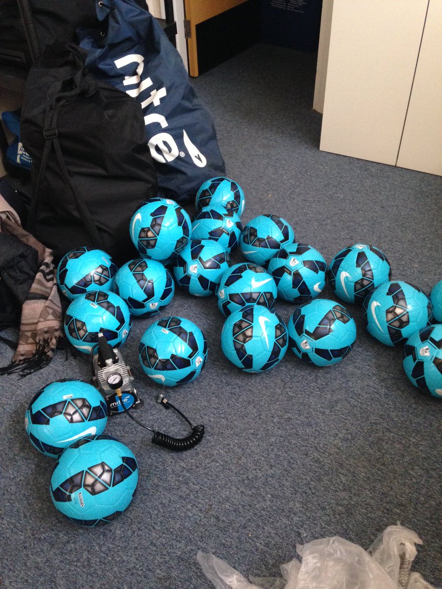 sussexwfc's tweet photo. Don't say we never treat you... Fresh ballons #nike #womensfootball #uswfc https://t.co/oAcJd58vvt
