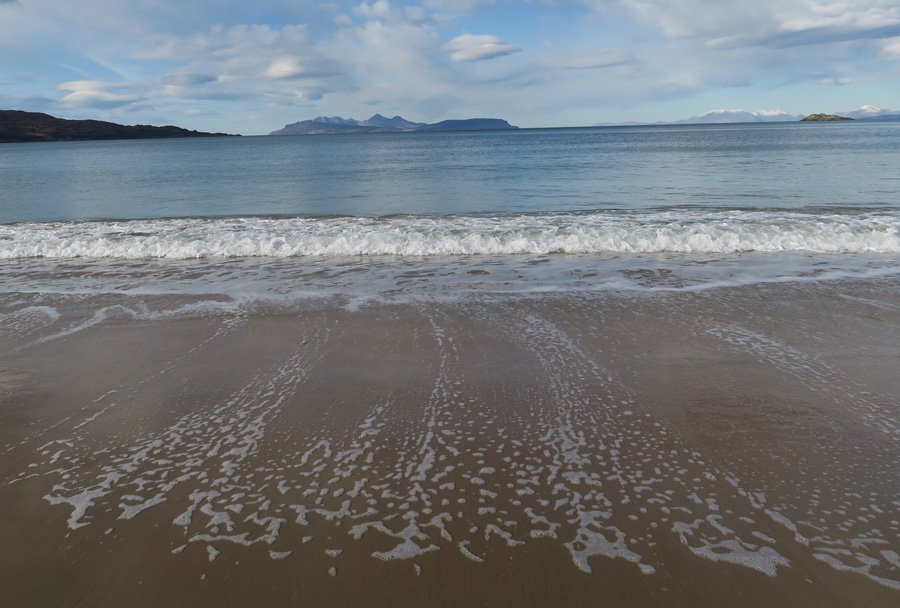 CancersWarrior's tweet photo. @VisitScotland @ginger_jasper Nope #HebridesAre #One #OfTheMost #BeautifulPlacesOnEarth https://t.co/KTNbKDV2gS