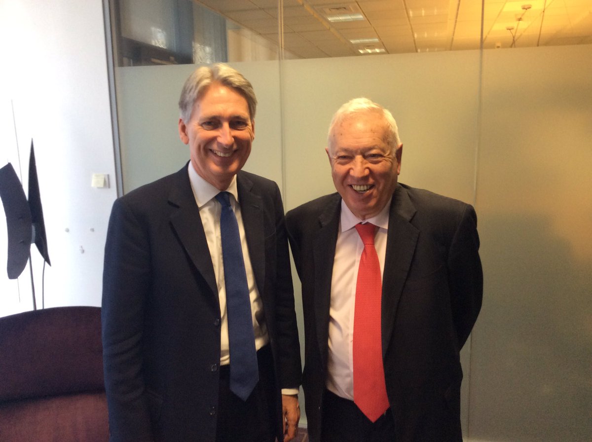 PhilipHammondUK's tweet image. Discussed the UK #renegotiation w/ Dutch &amp;amp; Spanish Foreign Ministers, UK pushing for a strong deal. #EUreform