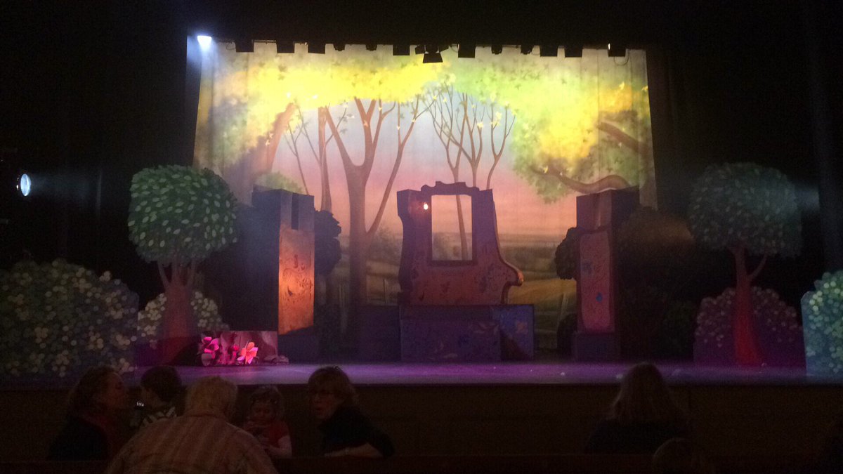 Fantastic show by #immersiontheatre well done to my girl @RebeccaAyres11 &amp; all the cast. Get along to see it now!