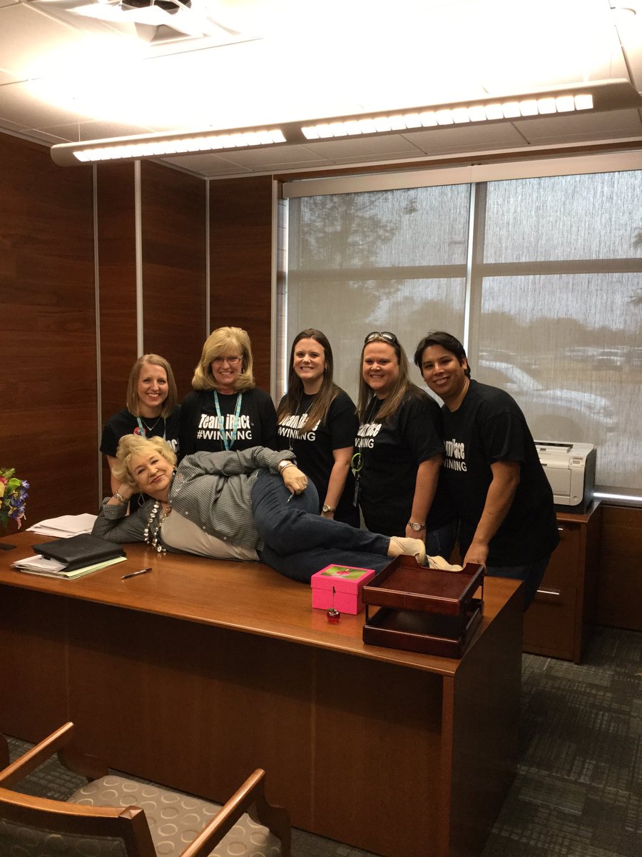 kmchanna09's tweet photo. Planking with The Peach. Team iRace #winning #dptech2016 https://t.co/dFuWGGnqQc