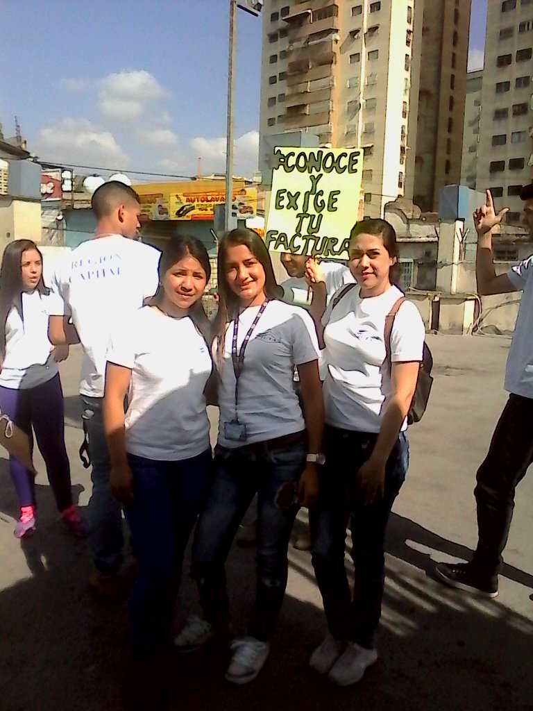 AnaisBecerra_1 tweet picture
