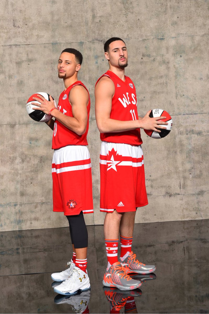 warriors's tweet photo. Back to Back 🏆 #SplashBrothers https://t.co/YrIE7a7Y79