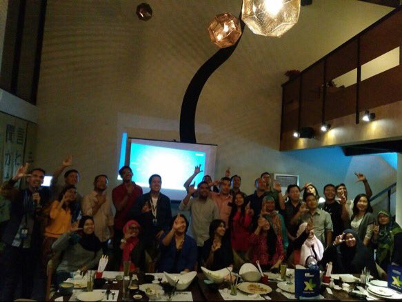 freeyudis's tweet photo. Xplor.id community gathering malem ini di @3wisemonkeys_id #XplorID https://t.co/RI7jCCmIap