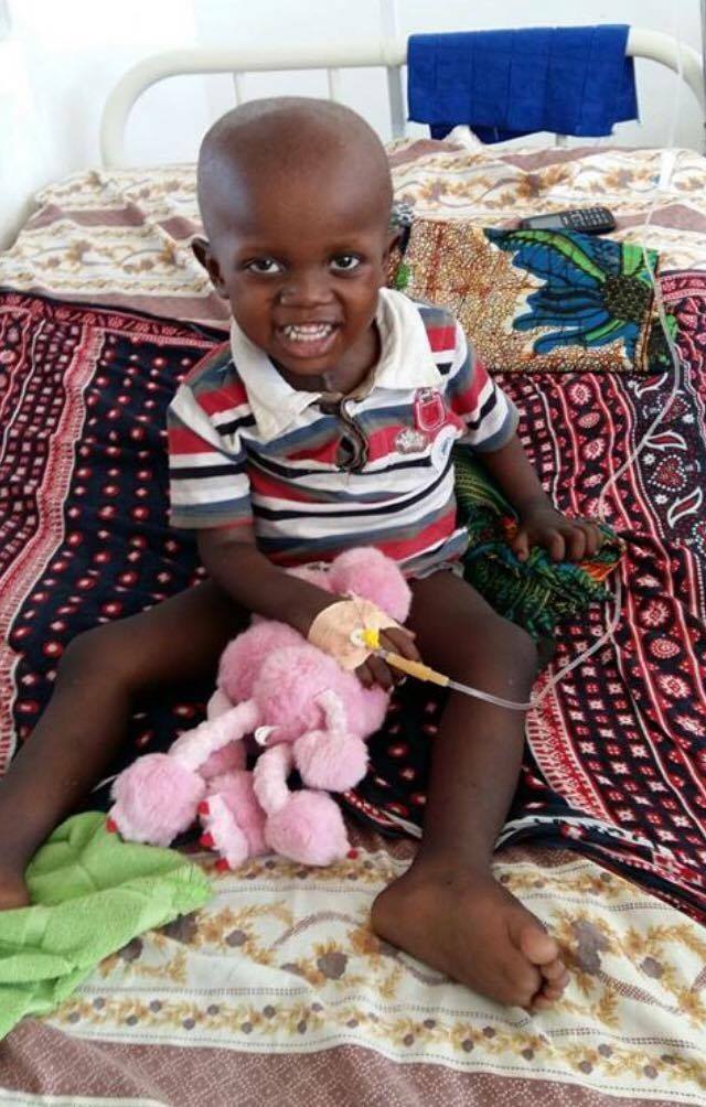 WHO's tweet image. It’s Intl #ChildhoodCancer Day. Read stories from affected families around the world goo.gl/6hvL7h