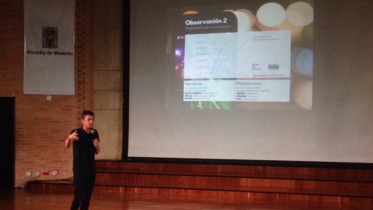 juanis_repo's tweet photo. Pentacrecimiento, la economía que acelera el crecimiento colectivo. Javi Reus en #cccreativas https://t.co/GCpNdvjGHi
