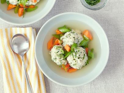 OfficialRecipe's tweet photo. Chicken Soup Recipe - https://t.co/H1GWpXQU6Y

#hotdeals #bargains #coupons #dailydeals https://t.co/gKmmsAbXYt
