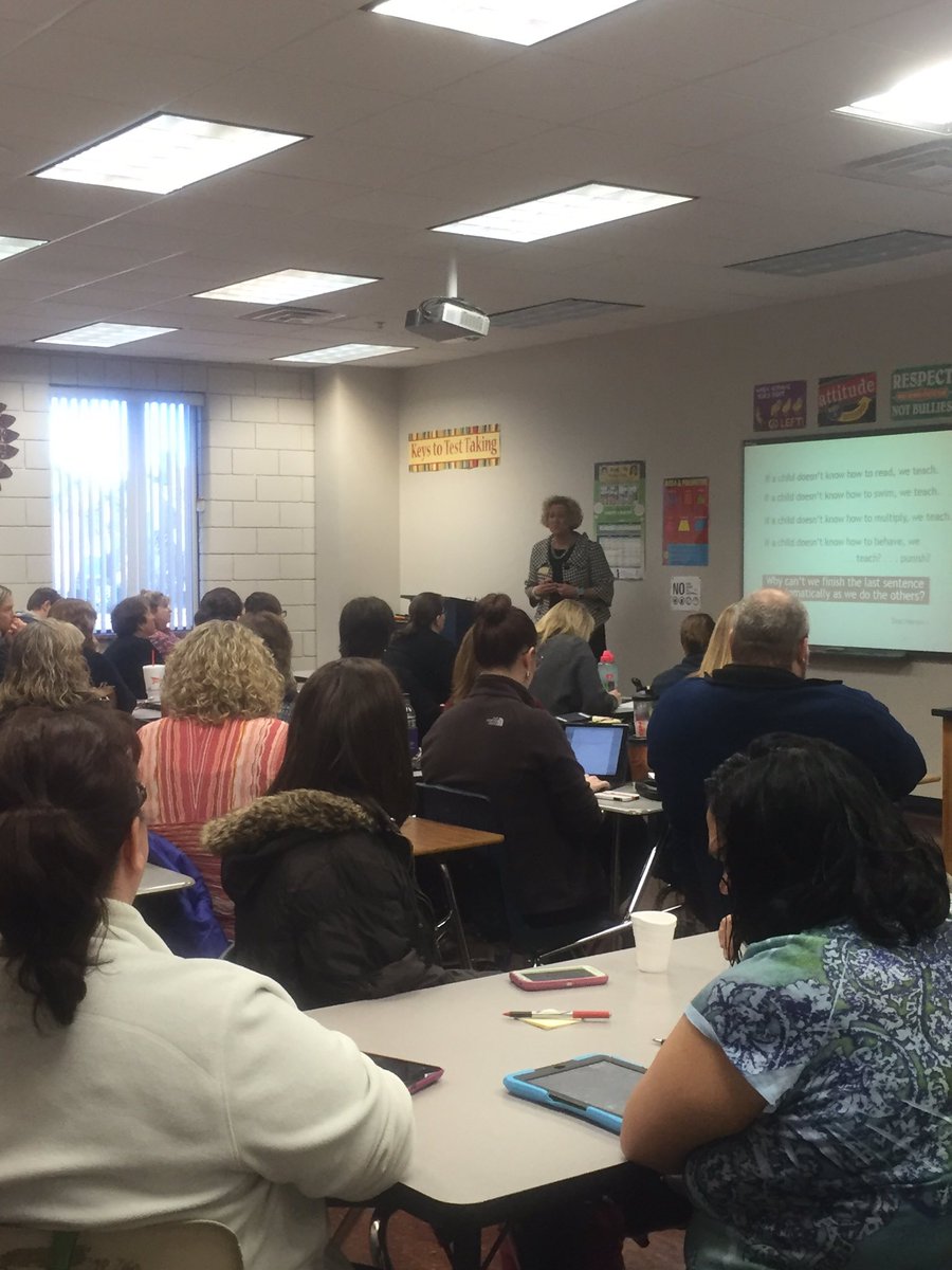 eea4teachers's tweet photo. OEA VP @KBishopOEA presents to @EnidSchools teachers  "Addressing Behavior Challenges" at EEA PD Day. #eeastrong https://t.co/hdA0Zv9lPo