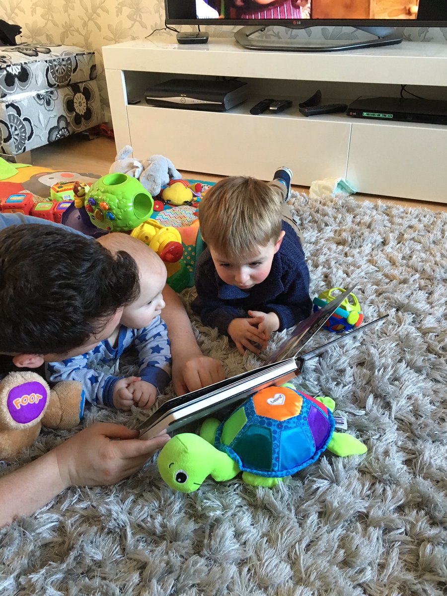 joanne_philp's tweet photo. Love these pictures! So cute! @Thatmasonbloke #cousins #unclesteven #noahanddaddy https://t.co/3sCrwfG2en