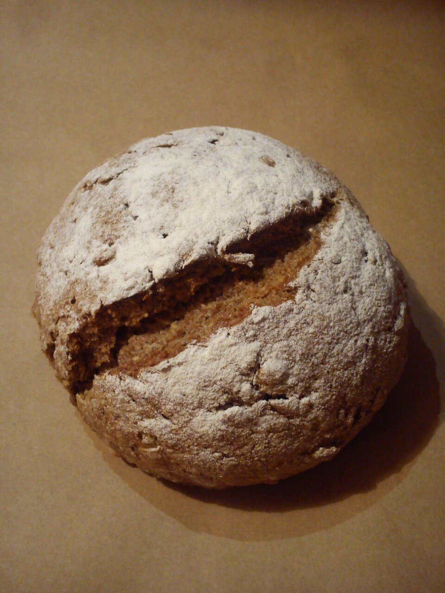 voyacvoyac's tweet photo. Ništa spelta, ništa heljda, samo raž + tip 500.
#wovenchef #hleb #bread #radionicahleba https://t.co/Fi7sk3XEVo