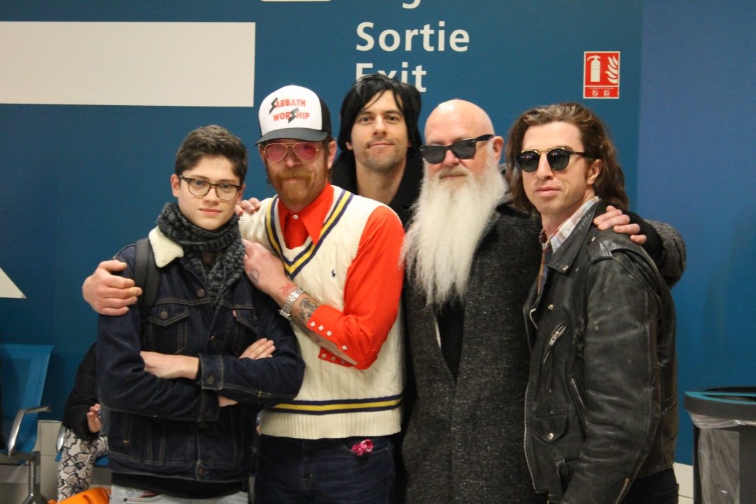 JackwireMusic's tweet photo. It's not every day we get the chance to meet real rockers, thanks for your kindness @EODMofficial
#Rock&amp;Roll https://t.co/d88sLUh91S