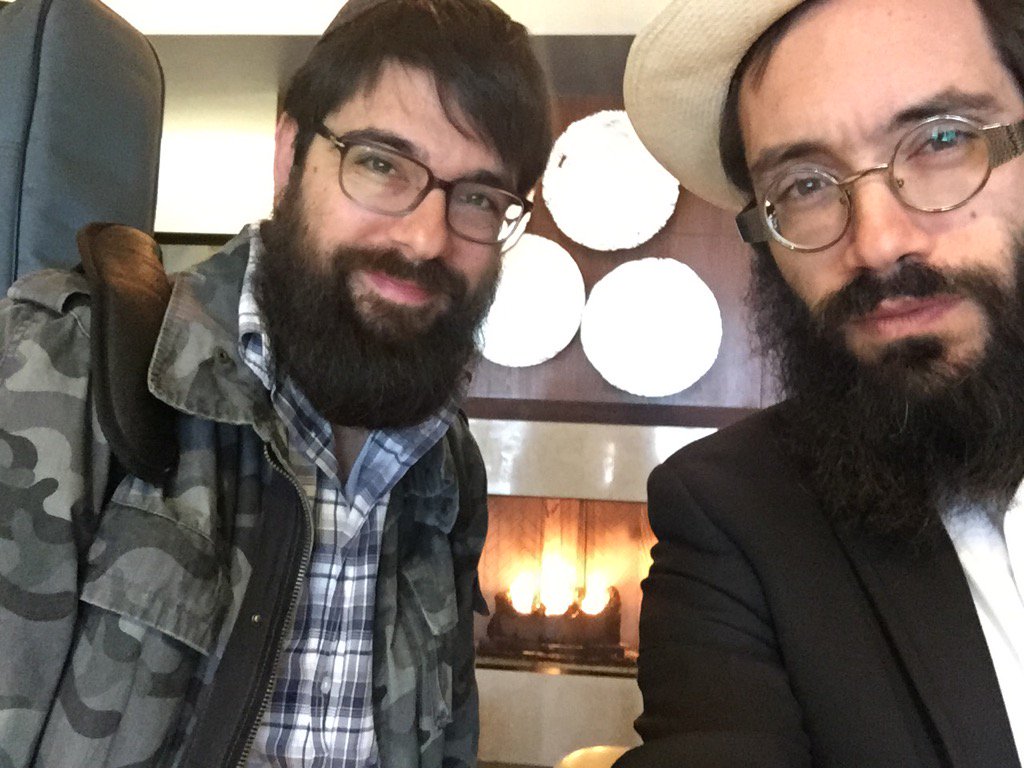 8thdaymusic's tweet photo. Feeling the warmth of Chicago. https://t.co/7fjxCrn42f