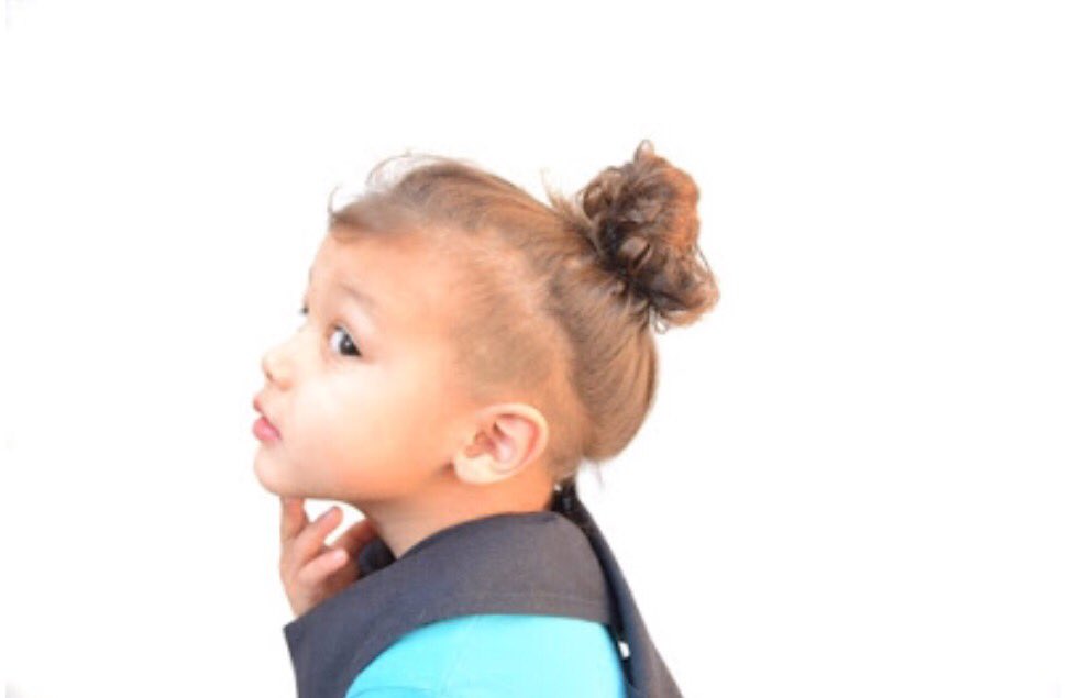fly_little_guy's tweet photo. Man bun time on the blog today 👉🏻https://t.co/1puaPXtg5U #flylittleguy https://t.co/uq279zkD23