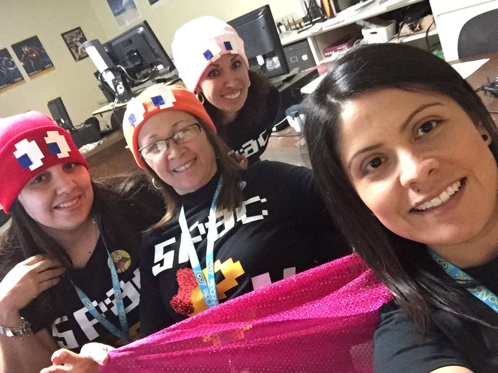 CavazosJan's tweet photo. #dptech2016 #5pac @mena0831 @DigitalDivas_DP good sportsmanship!! https://t.co/vAIUd1jSmO