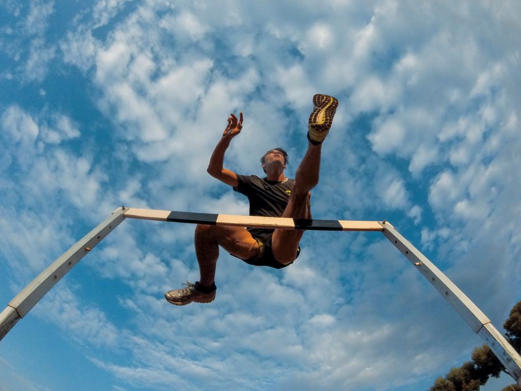 GoProIT's tweet photo. .@Contini_Mattia ci mostra come supera gli ostacoli! Inviaci le tue foto: https://t.co/1FnSpBo3om #GoProIT https://t.co/SnAzgG9f23