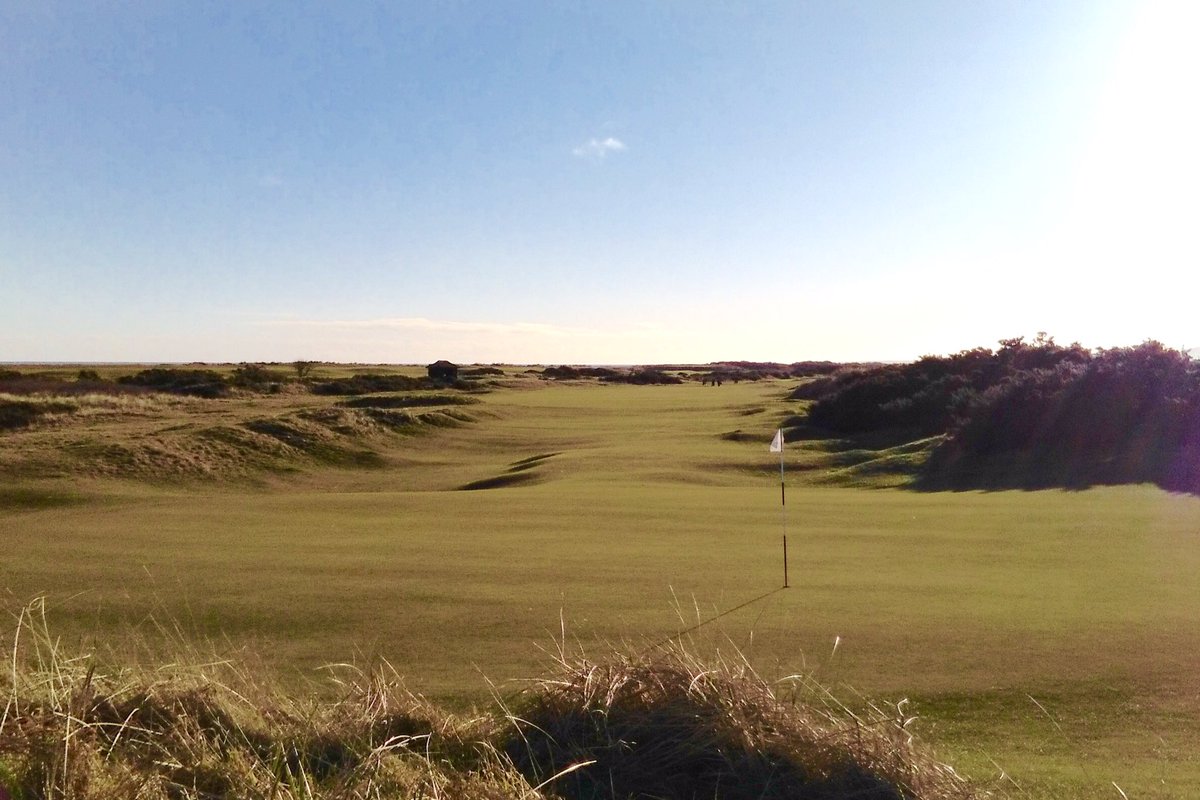 Picture perfect weather today <a href="/TheHomeofGolf/">St Andrews Links</a> #jubilee #cool
